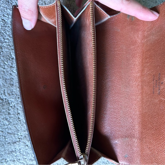 Louis Vuitton long wallet - Picture 6 of 6